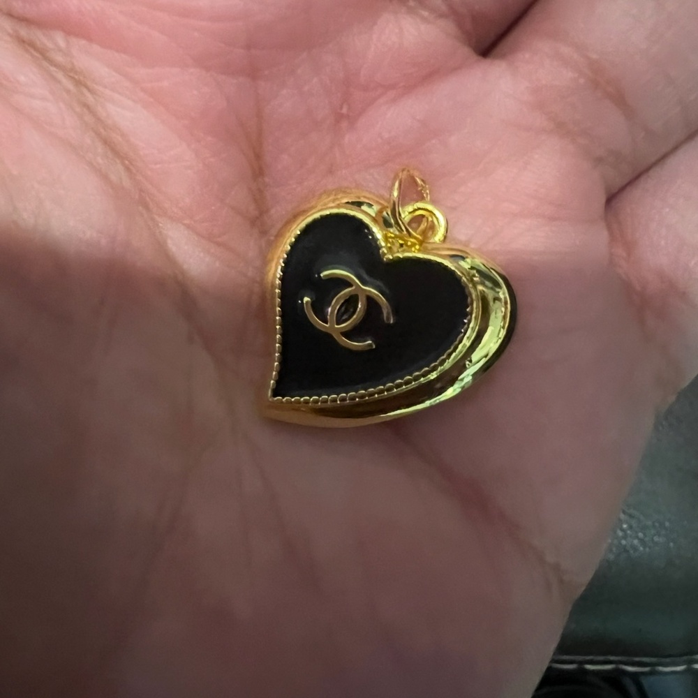 Black Chanel zipperpull pre owned